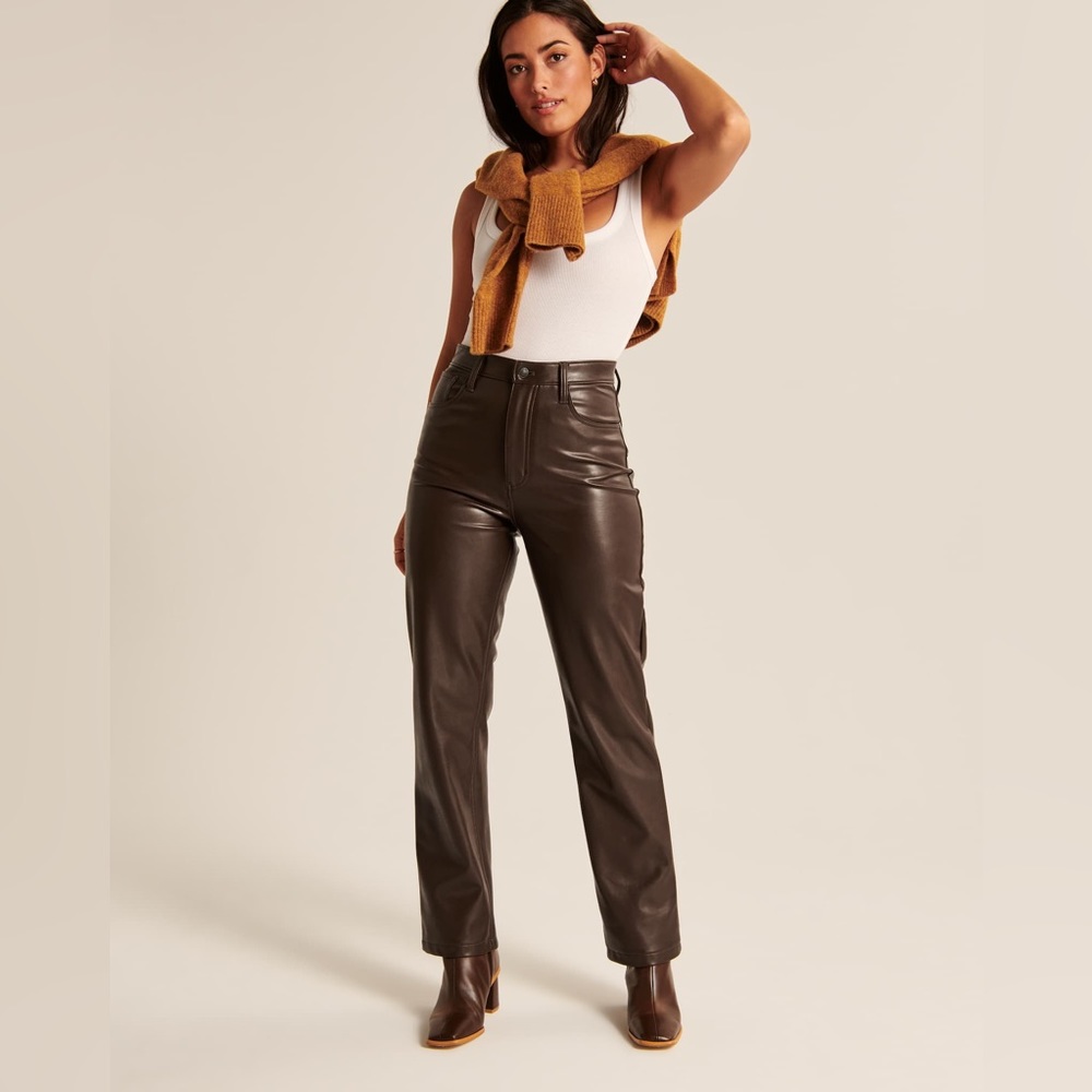 Abercrombie & Fitch Curve Love Vegan Leather 90s Straight Pants